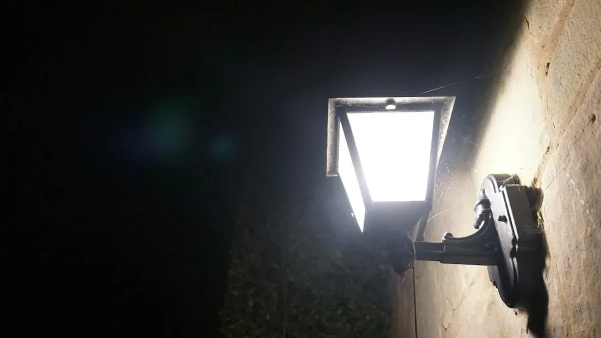 projecteur led exterieur puissant — Projecteur led extérieur puissant : ce qu'il faut savoir